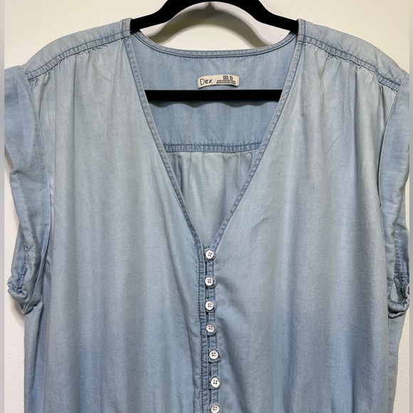 Dex | Button Front Tencel Sleeveless Cropped Utility Jumpsuit - Picture 6 of 10